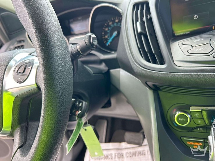 2015-ford-escape-image-14