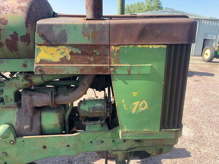 john-deere-70-image-23