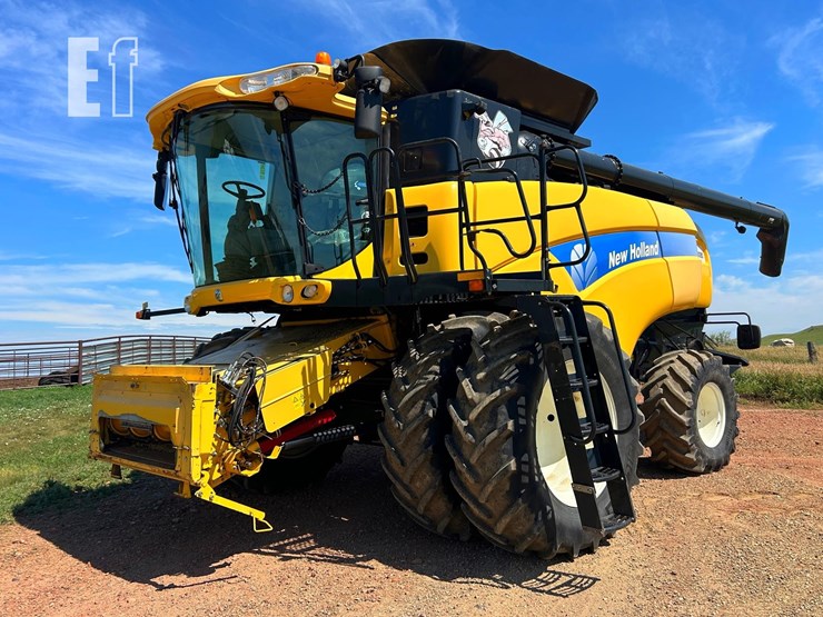 2013-new-holland-cx8080-image-1