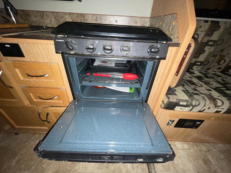 #7001-•-2018-escape-5.0-ta-5th-wheel-camper-(has-mn-title-in-dealy)-image-49