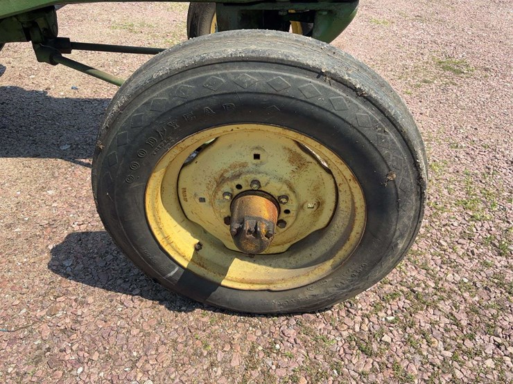john-deere-630-image-96