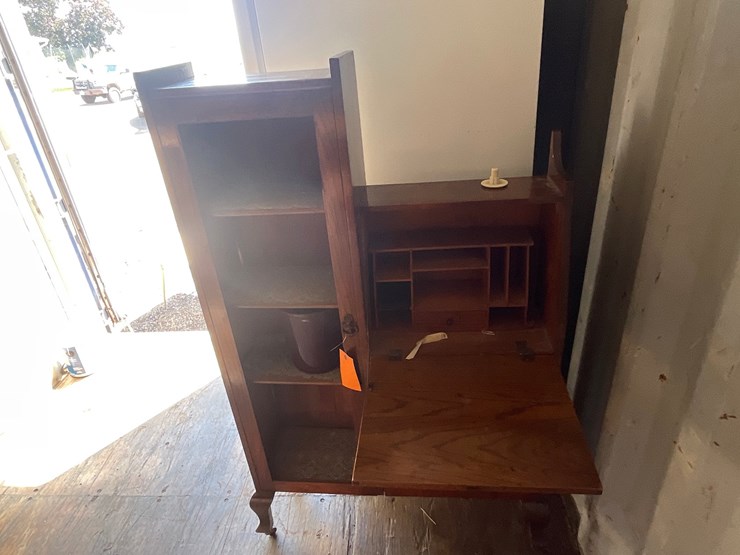 #4708-•-antique-display-cabinet-image-2