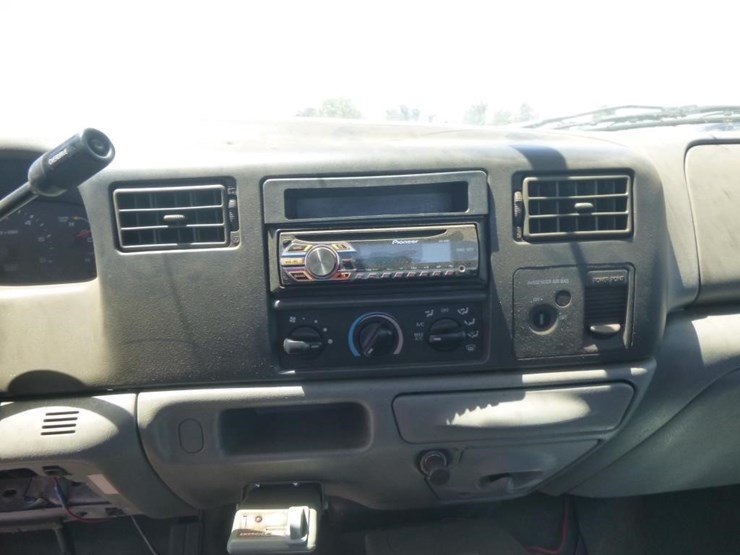 2004-ford-f250-image-11