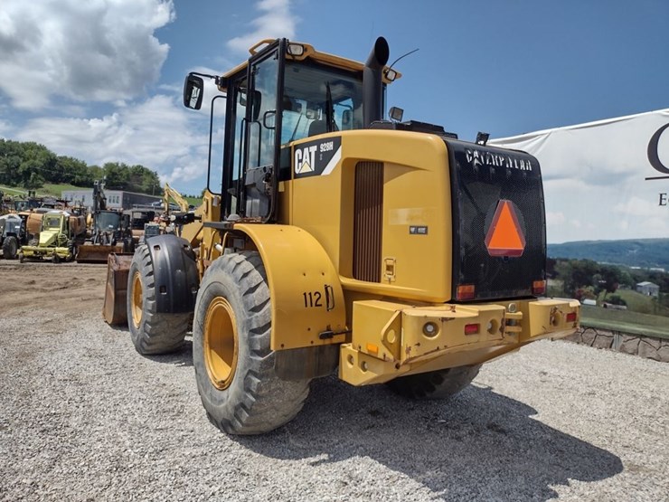 caterpillar-928h-image-39