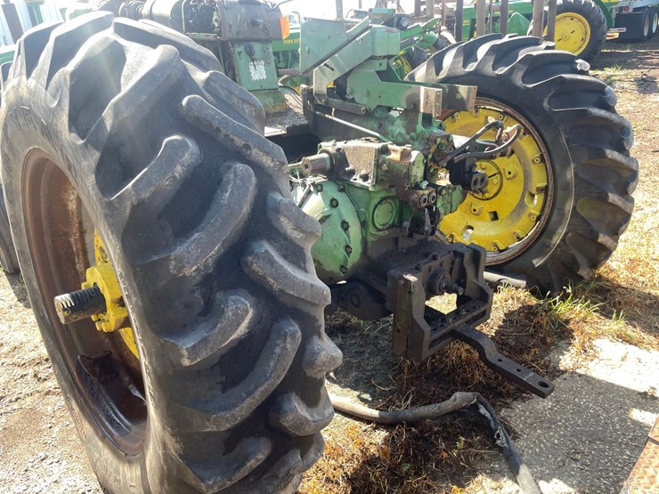 john-deere-4520-image-7