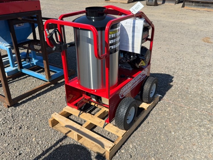 #2081-•-magnum-4000-series-heated-pressure-washer-image-4