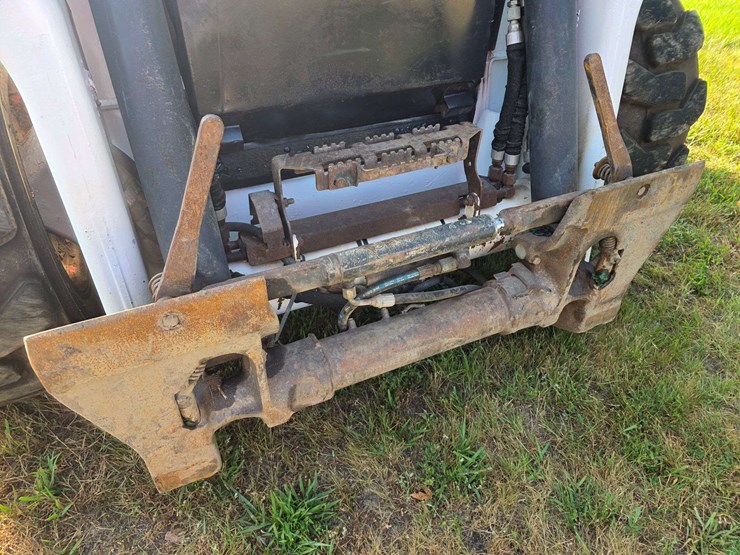2021-bobcat-s76-image-51