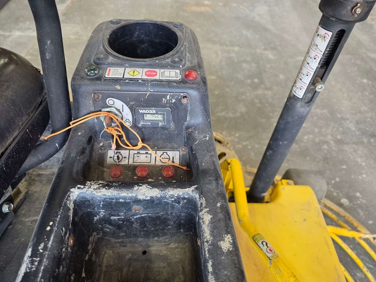 2006-wacker-crt48-ride-on-trowel,-48”,-vanguard/daihtsu-dm950g-gas-engine,-452.9-hours,-comes-with-t-image-21