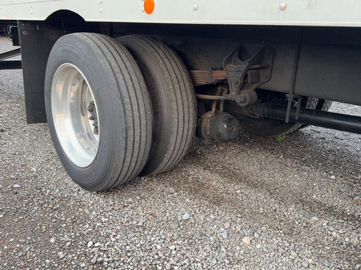 2003-international-durastar-4300-image-7