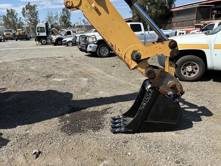 2008-caterpillar-430e-image-13