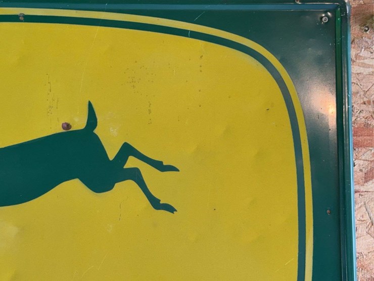 john-deere-four-legged-reflective-sign-image-4