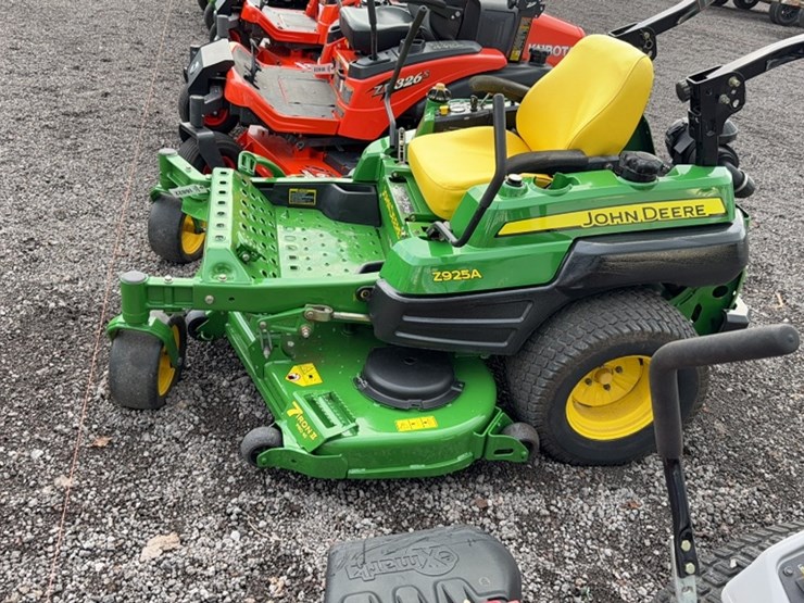 2010-john-deere-z925a-image-12