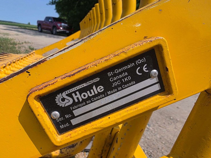 shoule-hb-7-rock-fork,-has-bolt-on-mounts,-84”-wide,-1-3/8”-round-bar-tine,-5”-spacing,-heavy-duty,-image-16