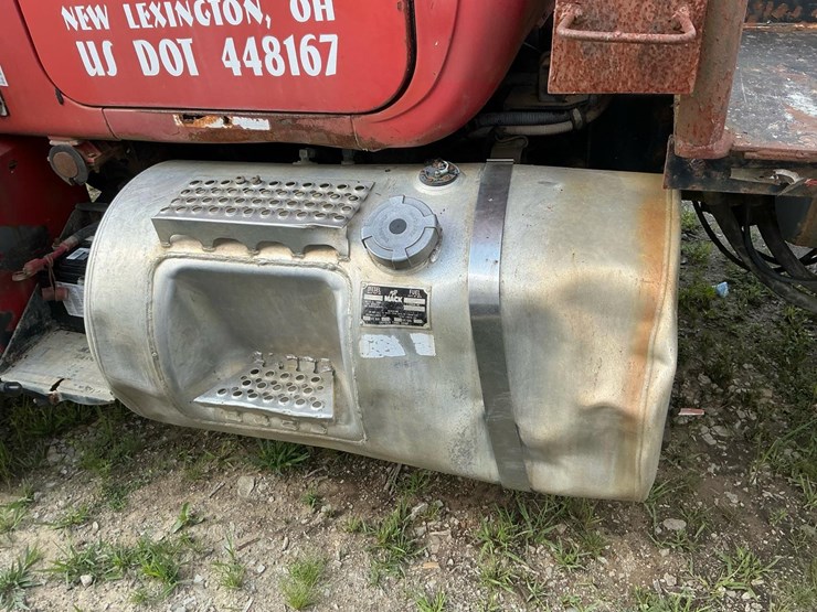 1994-mack-rd688s-image-28