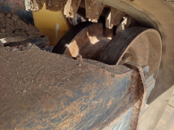 deere-333g-image-23