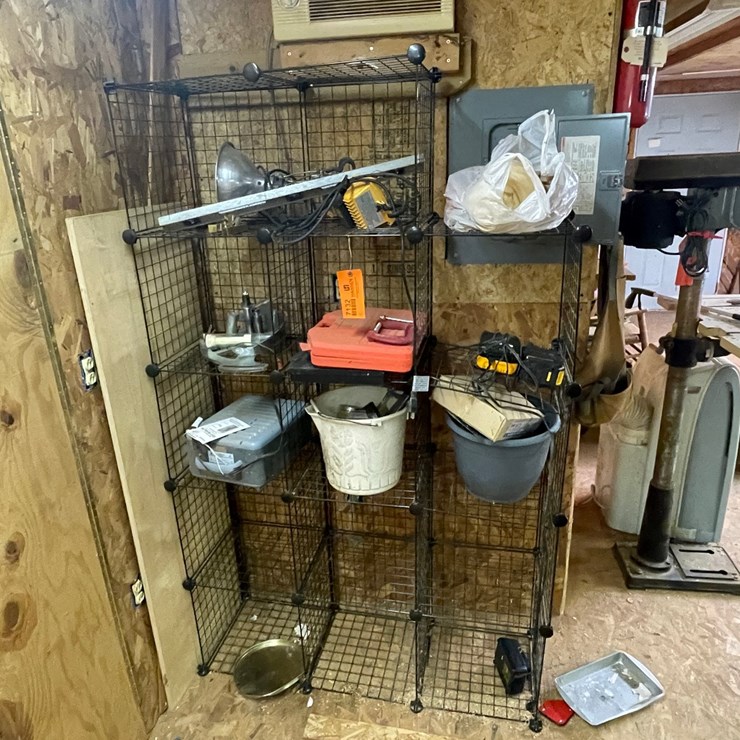 #7132 • Rack and Contents