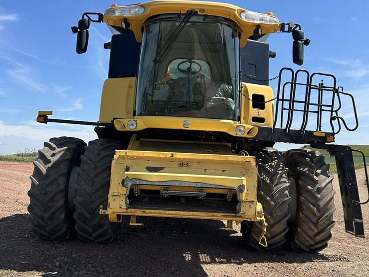2013-new-holland-cx8080-image-2