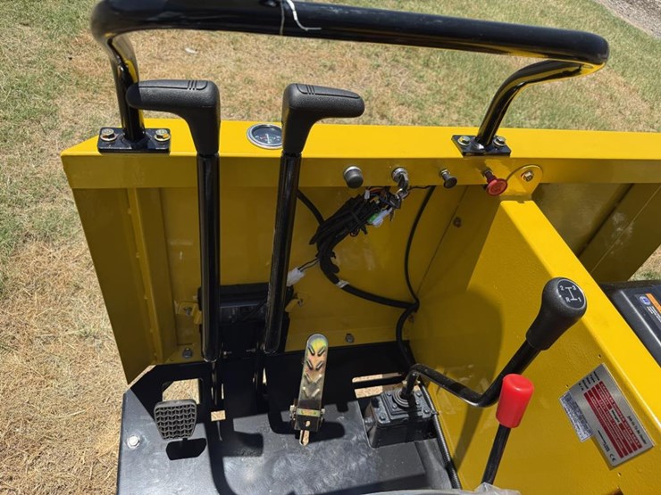 #238-•-crawler-dumper-w/-seat---cdws25-image-10