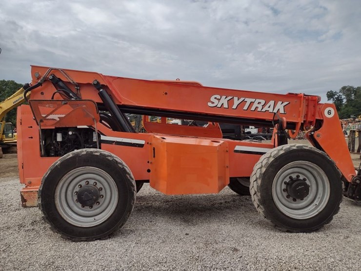 sky-trak-6042-image-25