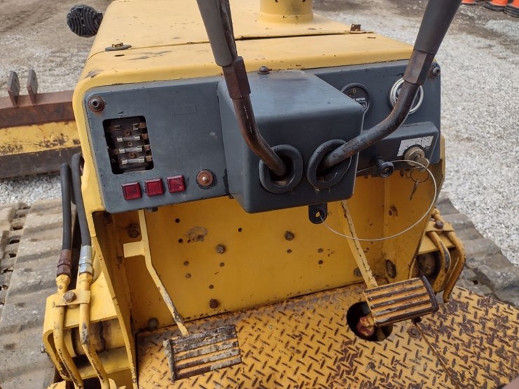 komatsu-d20p-image-6