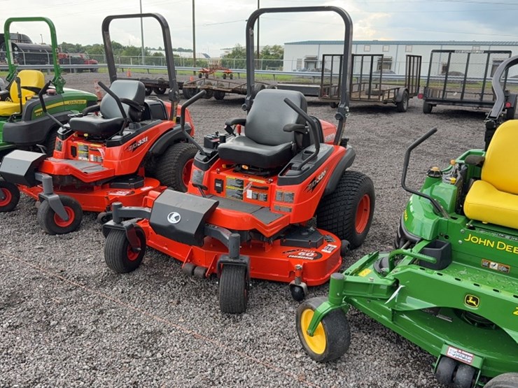 kubota-zd326-image-1