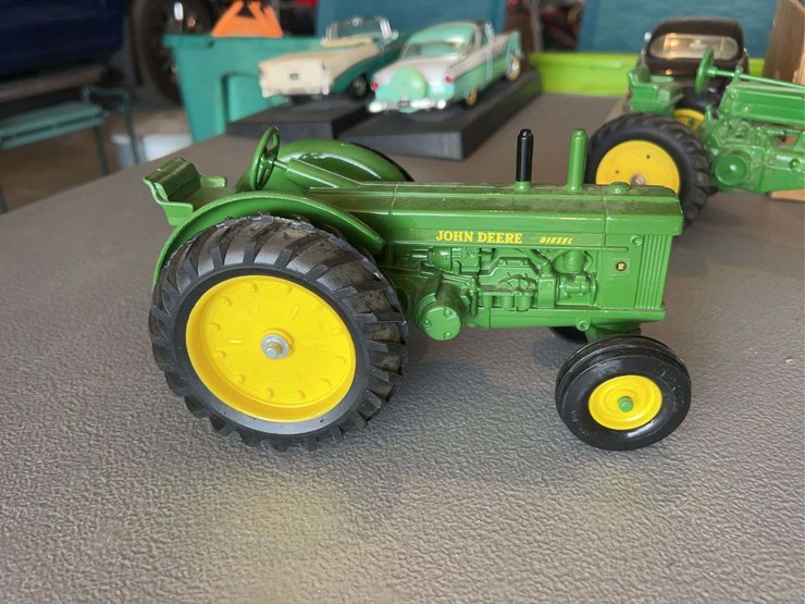 john-deere-16-image-2