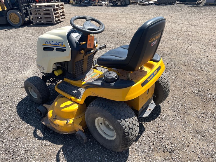 cub-cadet-lt1050-image-6