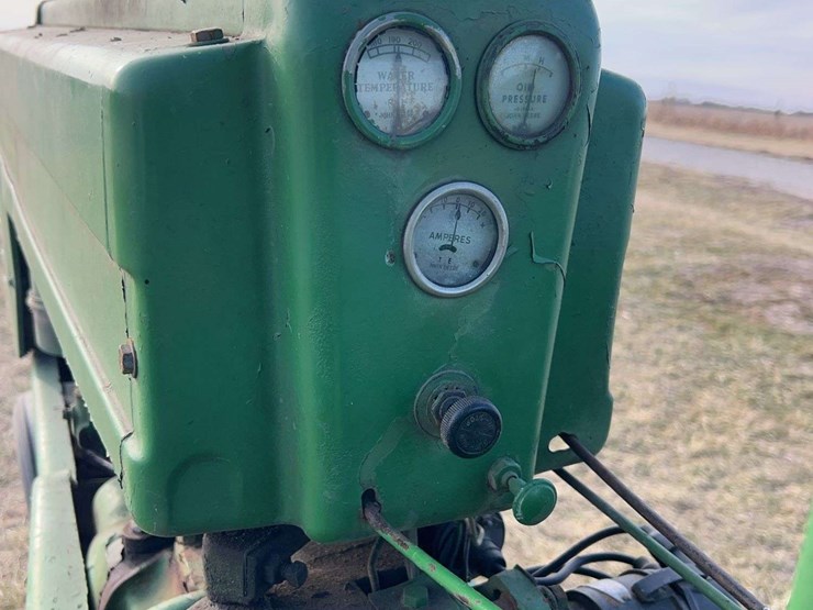 john-deere-model-b-image-36