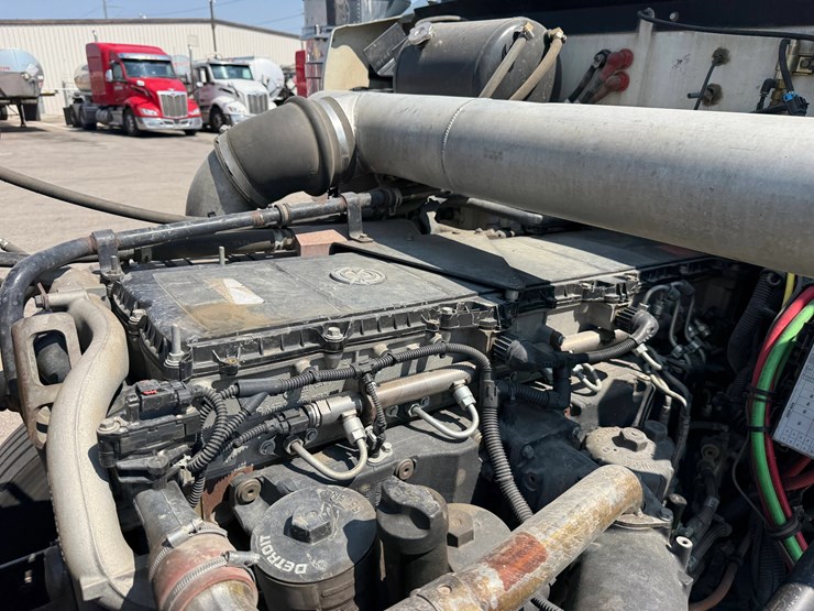 2012-western-star-4900-image-33