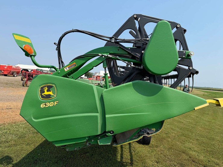 john-deere-630f-image-8