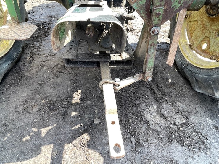 john-deere-70-image-29