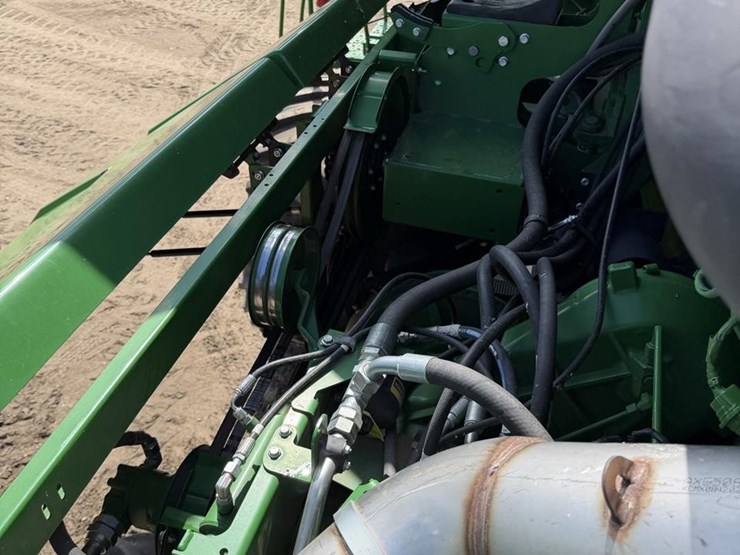 2020-john-deere-s790-image-96