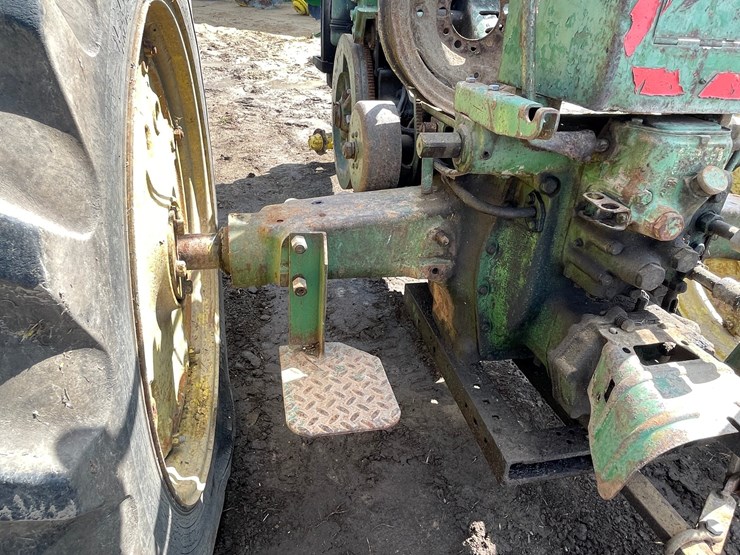 john-deere-70-image-34