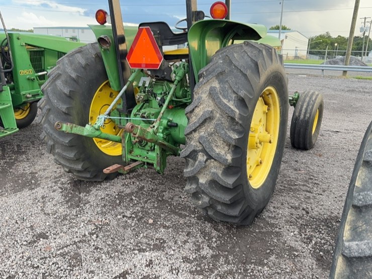 john-deere-2940-image-11