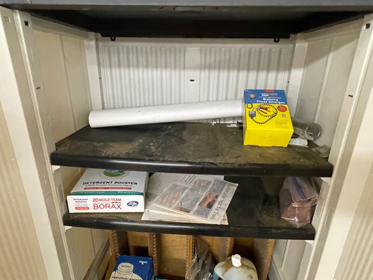 #7124-•-cabinet-and-contents-image-5