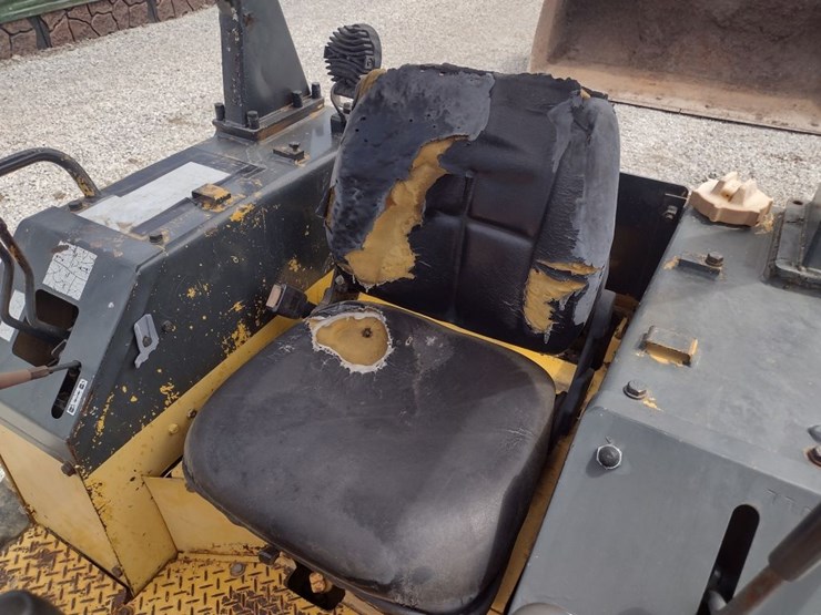 komatsu-d20p-image-10