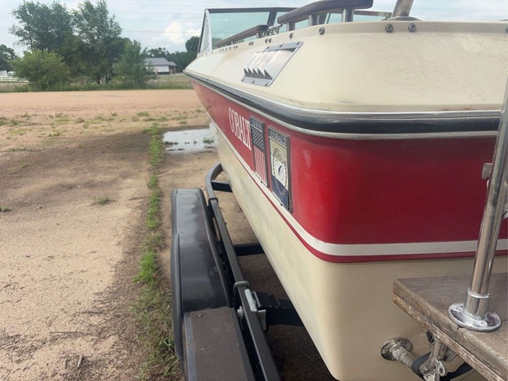 18’-cobalt-boat-and-trailer-image-33