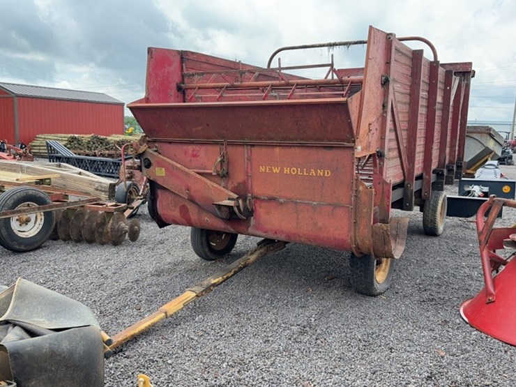 new-holland-m7-image-1