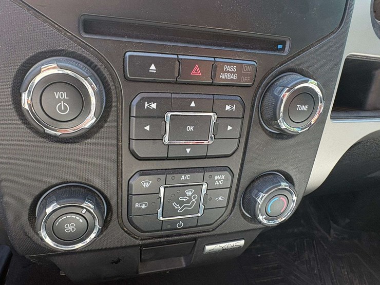 2013-ford-f150-xlt-image-26