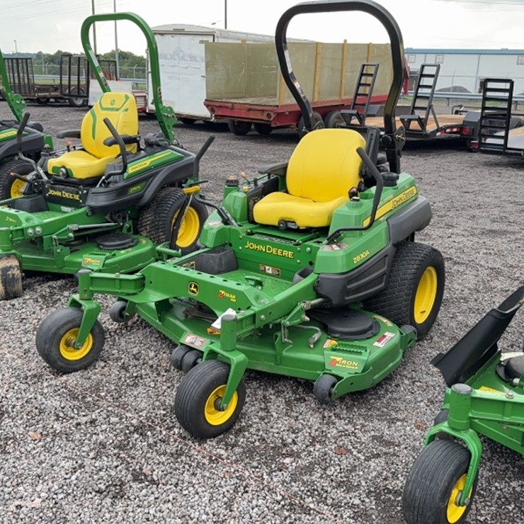 JOHN DEERE Z830A