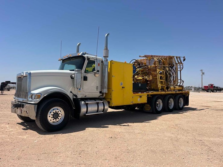 2007-utility-3-axle-image-2