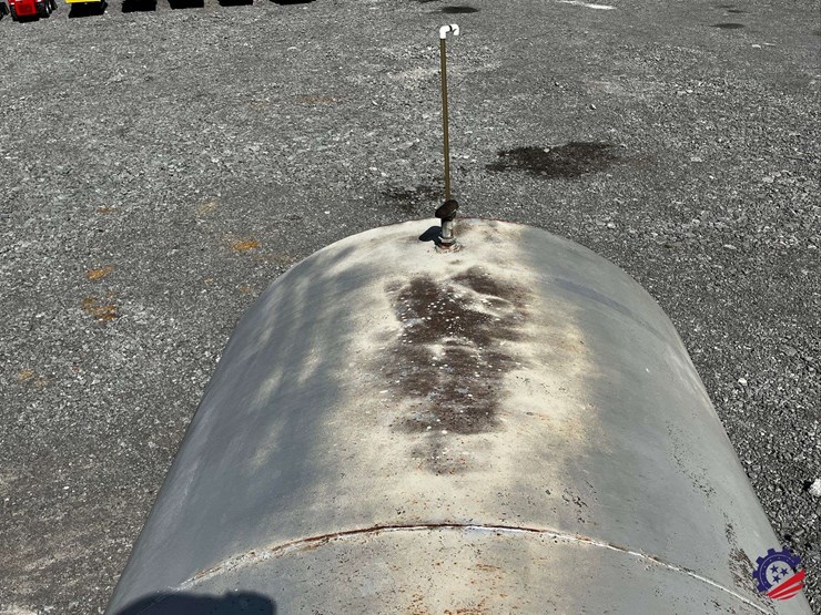 10k-gallon-/-off--road-diesel-fuel-tank-image-22