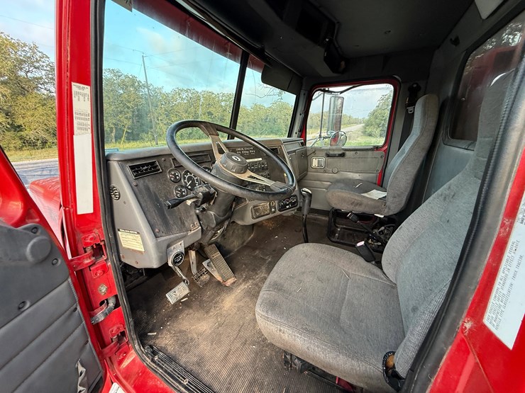 2004-western-star-4900-image-20