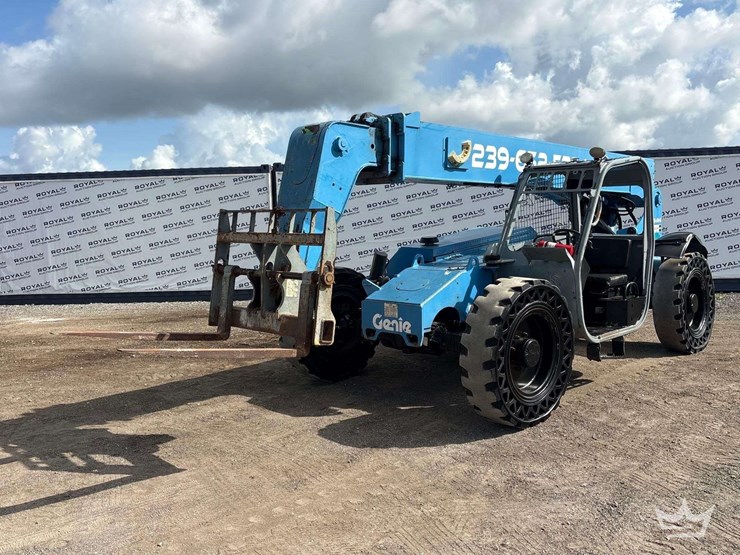 2012-genie-gth844-image-1