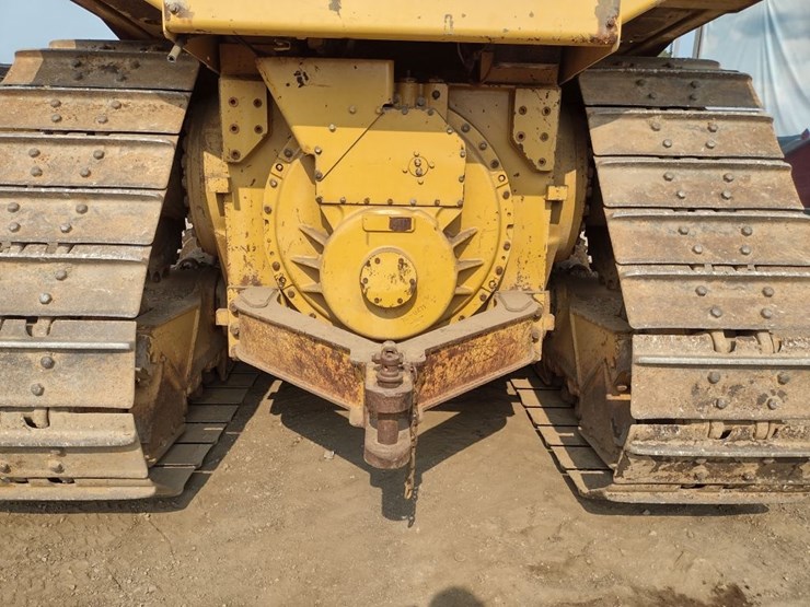 caterpillar-d6h-image-28