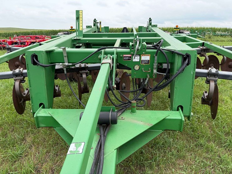 john-deere-2700-image-14
