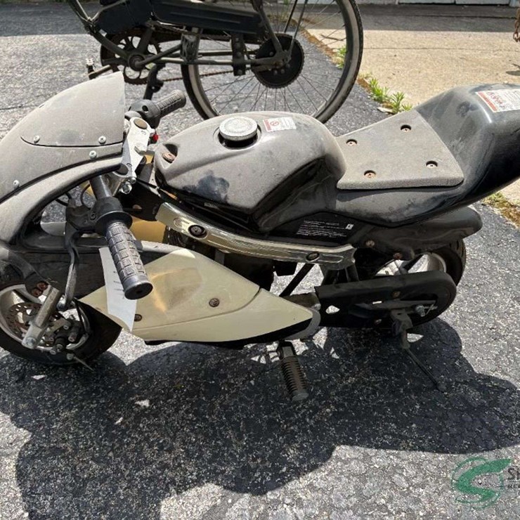 2017 Luyuan 40cc Pit Bike - No title