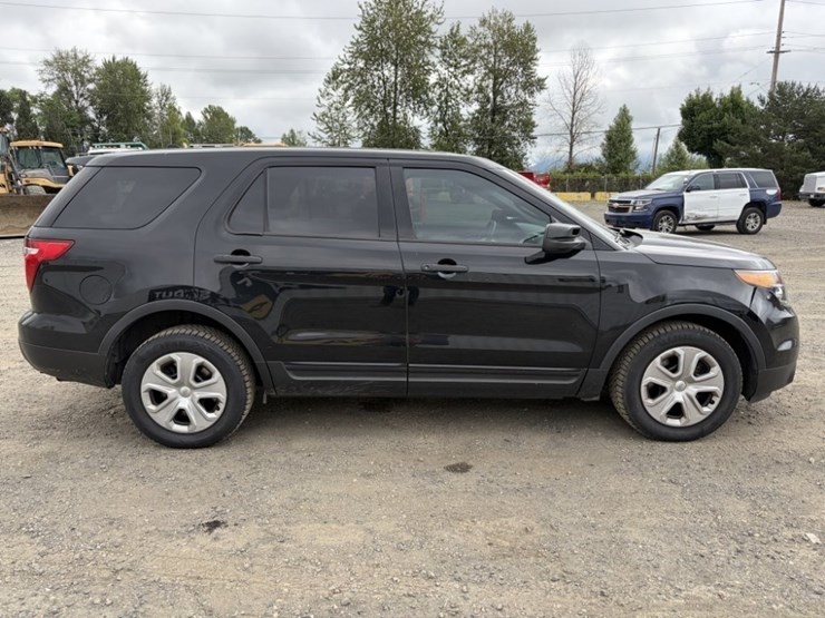 2014-ford-explorer-image-3