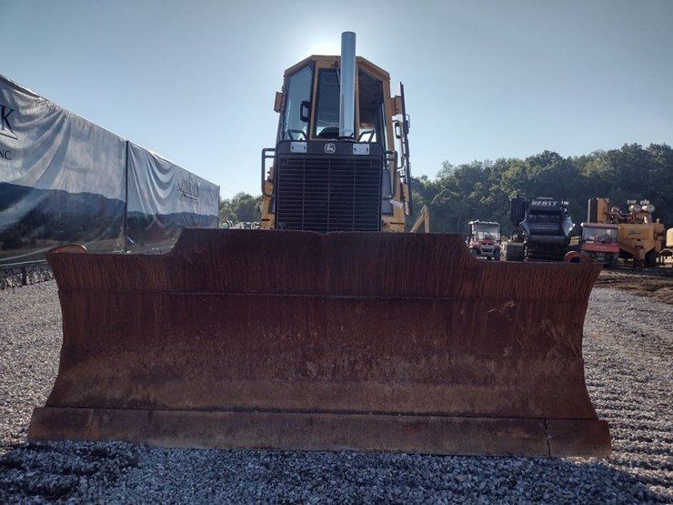 deere-700h-lt-image-2