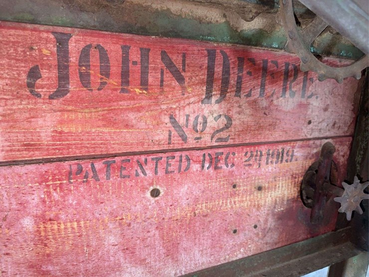 john-deere-no.-2-two-hole-corn-sheller-image-16